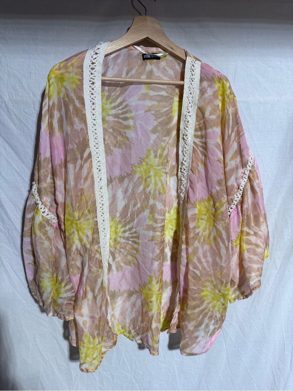 Steve Madden pink yellow tan floral swim
cover tunic with crochet edge OS